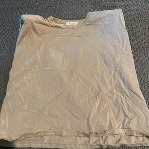 John Elliot Tan T-Shirt- shoulder pads